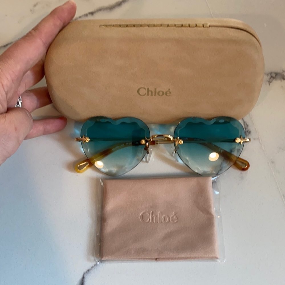 Chloe Rosie blue heart sunglasses